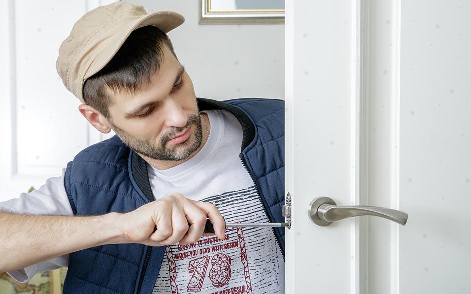 comment ouvrire une porte Viroflay